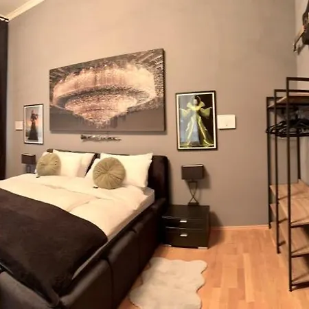 Art Loft *